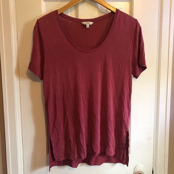 Lucky brand t shirt  - Picture 1 of 4